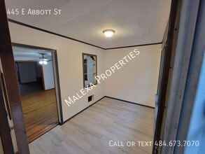 445 E Abbott St in Lansford, PA - Building Photo - Building Photo