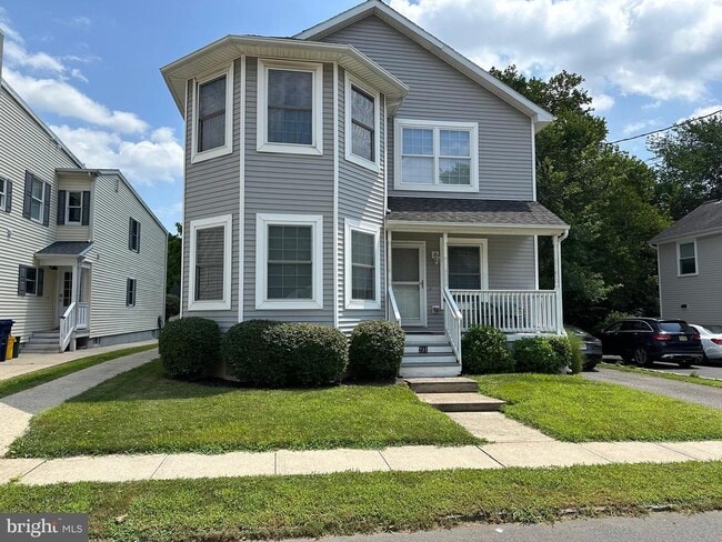 property at 231 S Main St