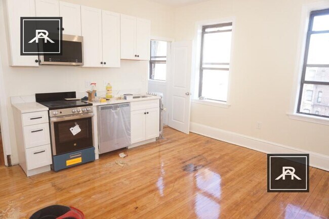1220 Commonwealth Ave in Boston, MA - Building Photo - Building Photo
