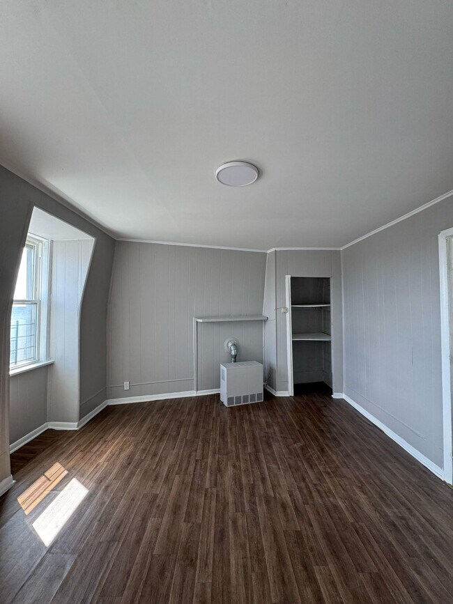 65 Elm St, Unit 3 in Newark, NJ - Foto de edificio - Building Photo
