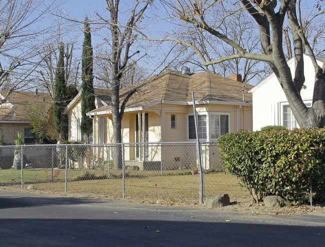 4530-4534 Del Norte Blvd in Sacramento, CA - Foto de edificio - Building Photo