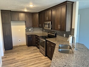 1912 S 18th Ave in Ozark, MO - Building Photo - Building Photo