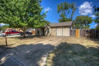 2441 Sweetwood Dr in Fort Worth, TX - Building Photo - Building Photo