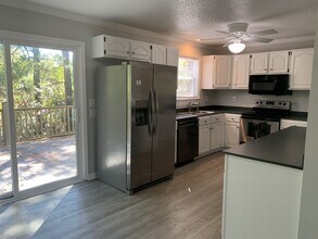 921 Hurricane Ct in New Bern, NC - Building Photo - Building Photo