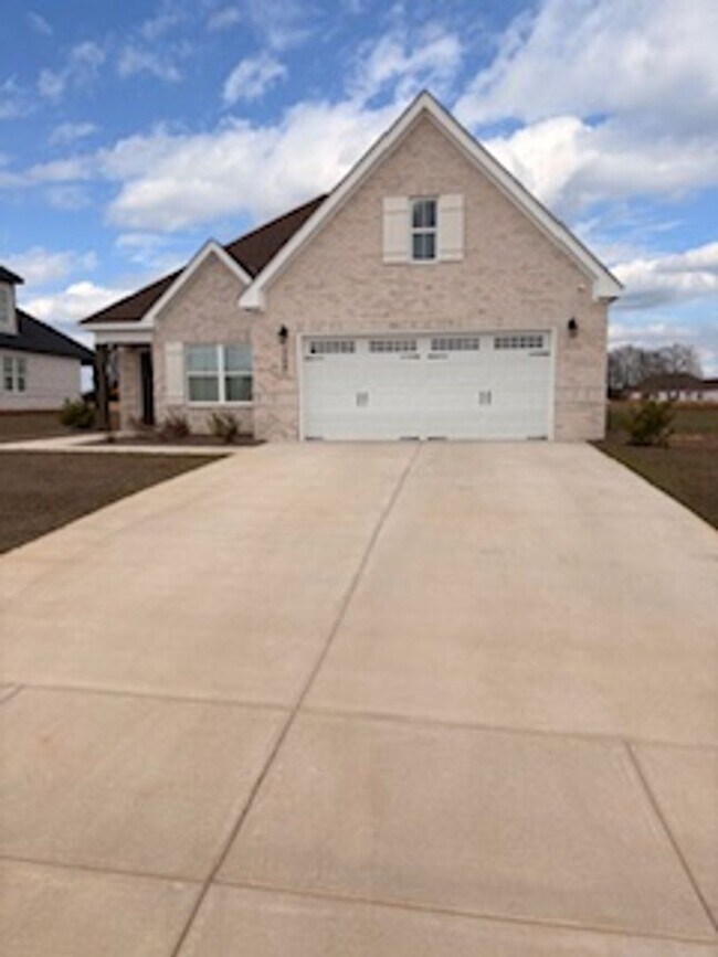 208 Alonsa Dr in Enterprise, AL - Building Photo - Building Photo