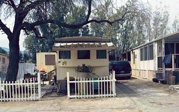 County Squire Mobile Home Park in Desert Hot Springs, CA - Building Photo - Building Photo