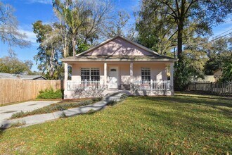 7707 N Taliaferro Ave in Tampa, FL - Building Photo - Building Photo