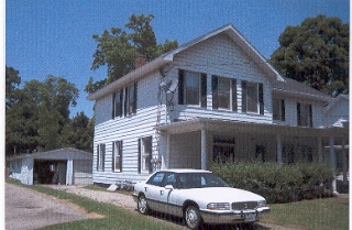 311 Park St in Jonesville, MI - Building Photo