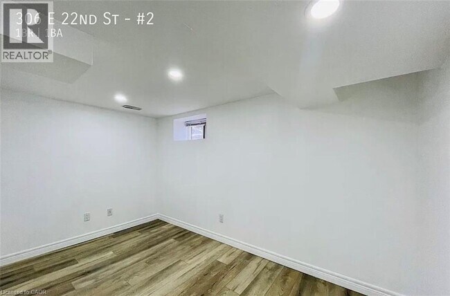 306 E 22nd St in Hamilton, ON - Building Photo - Building Photo