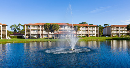 Monroe on Monterey in Palm Bay, FL - Foto de edificio - Building Photo