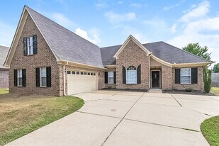 5894 Keebler Dr in Southaven, MS - Building Photo