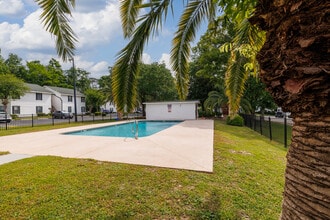 Amelia Apartment Homes in Valdosta, GA - Foto de edificio - Building Photo