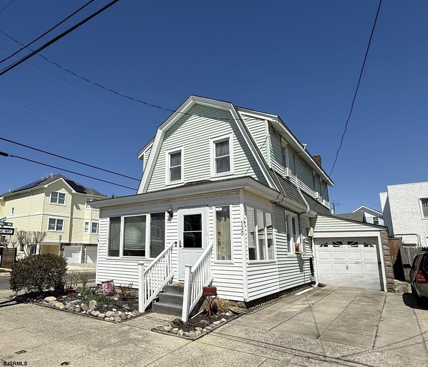 135 N Avolyn Ave in Ventnor City, NJ - Building Photo