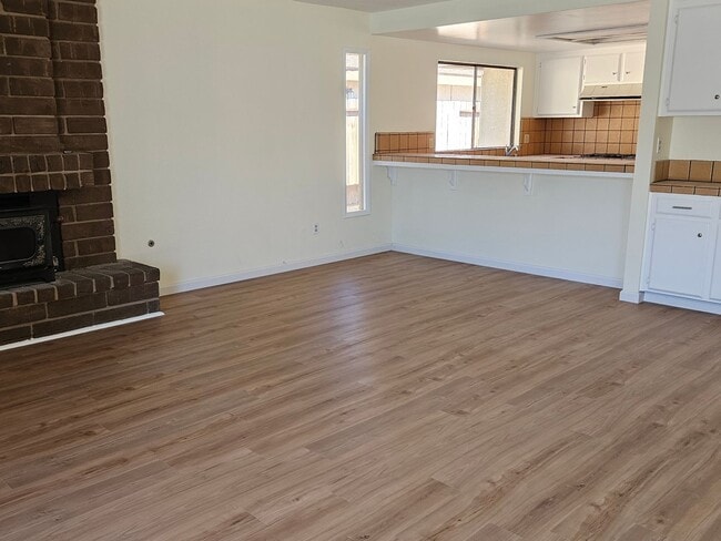 7001 Altaville Ln in Bakersfield, CA - Building Photo - Building Photo