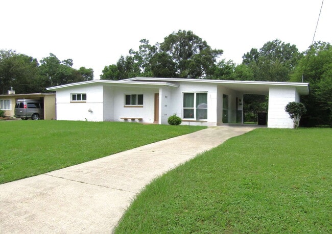 71 Stetson Rd