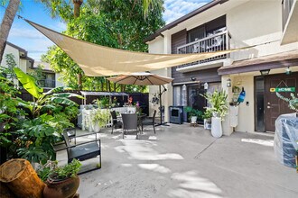 3387 Cocoplum Cir in Coconut Creek, FL - Building Photo - Building Photo