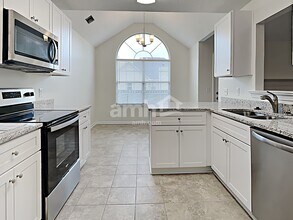 161 Belle Grove Cir in Richmond Hill, GA - Building Photo - Building Photo