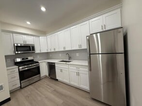 2078 Druid Park Dr in Baltimore, MD - Building Photo - Building Photo