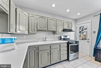 130 E Randall St in Baltimore, MD - Building Photo - Building Photo
