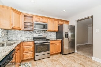 9119 Lincoln Ct in Orland Park, IL - Building Photo - Building Photo