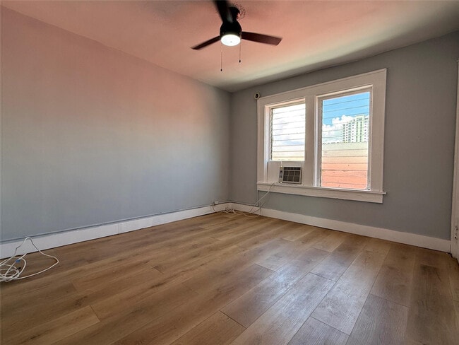 property at 1621 Van Buren St