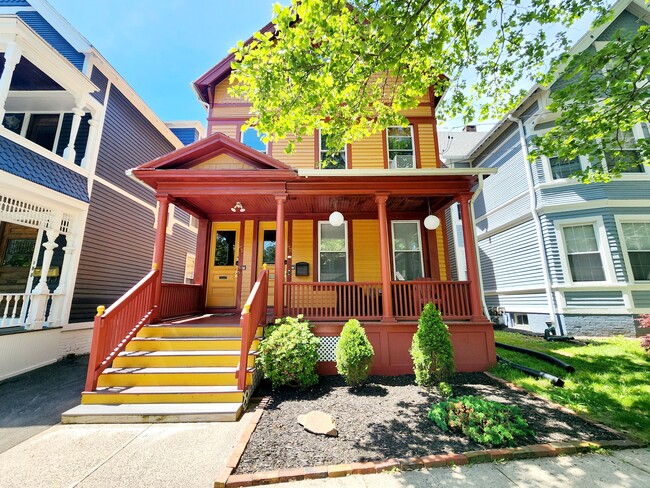 172 Mansfield St, Unit 172 Mansfield Street in New Haven, CT - Building Photo - Building Photo