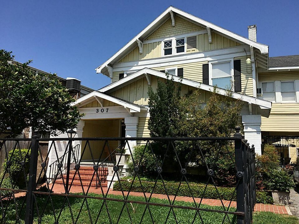 307 Stratford St-Unit -8 in Houston, TX - Building Photo