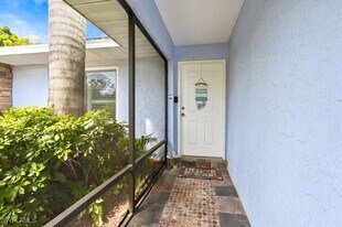 27640 Michigan St in Bonita Springs, FL - Building Photo