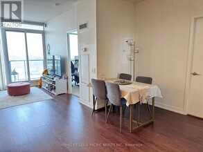 121-2121 McMahon Dr in Toronto, ON - Building Photo - Building Photo