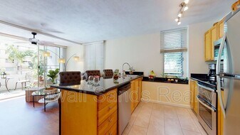 430 Kaiolu St in Honolulu, HI - Building Photo