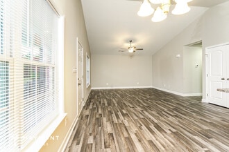 121 Mountain View Church Rd in Lexington, NC - Foto de edificio - Building Photo