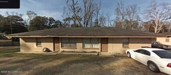 632 Capital Ave in Leakesville, MS - Building Photo