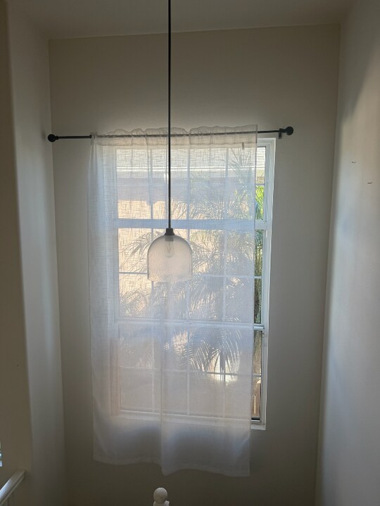 2406 Maravilla Way in Oceanside, CA - Building Photo