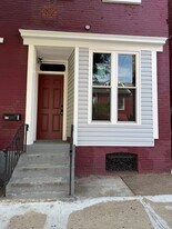 420 W King St in Lancaster, PA - Building Photo