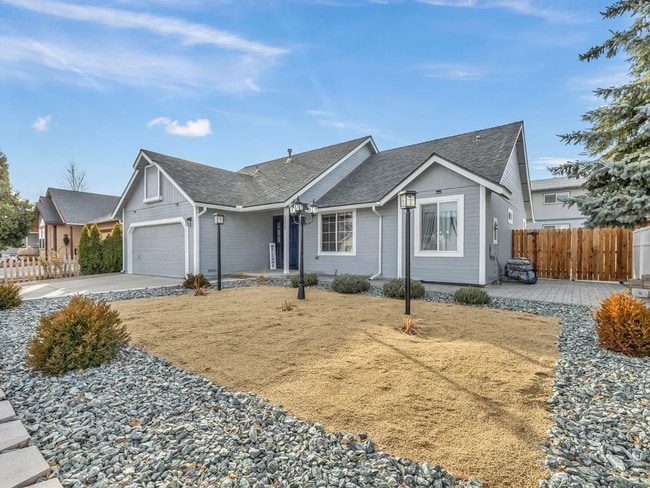 3372 Bonnivew Dr in Carson City, NV - Foto de edificio - Building Photo