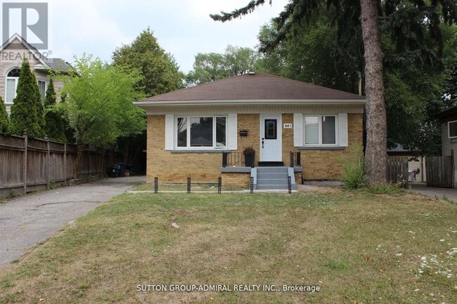 property at 5 Pennard Ct