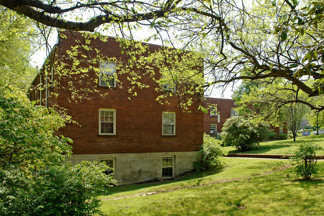 Belmont Terrace in Nashville, TN - Building Photo - Building Photo