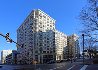 Lionsgate Condominiums in Bethesda, MD - Foto de edificio - Building Photo