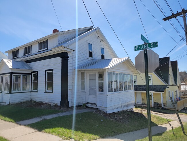 57 Pearl St, Unit 57 Pearl St.