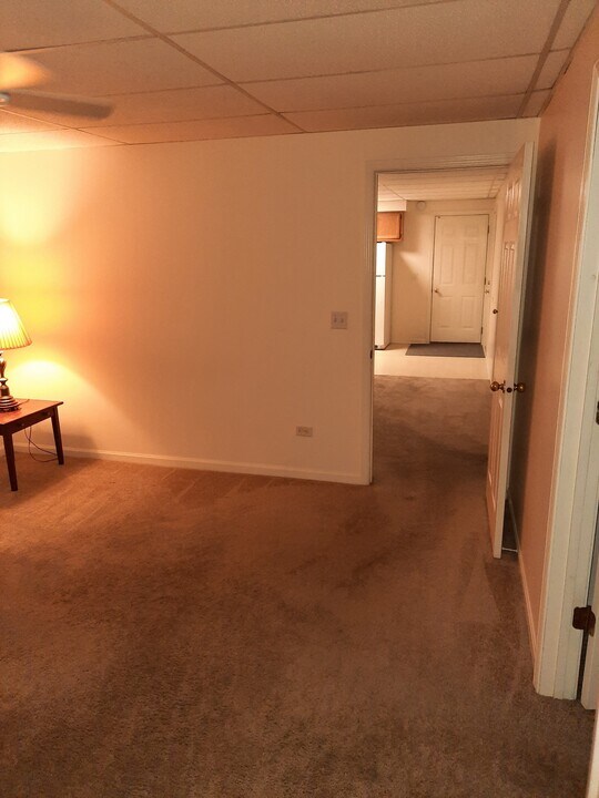 24636 W Sodman Ct, Unit in law apartment in Antioch, IL - Building Photo