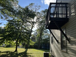 836 Evergreen St, Unit 836.5 in Eau Claire, WI - Building Photo - Building Photo