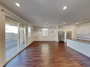 134 Charmante Tulip Lane in Henderson, NV - Building Photo - Building Photo
