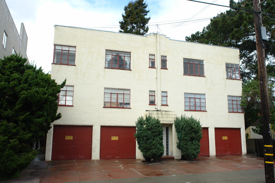 1547 Hopkins Dr in Berkeley, CA - Building Photo