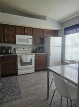 14341 Island Cove Dr in Orlando, FL - Building Photo - Building Photo