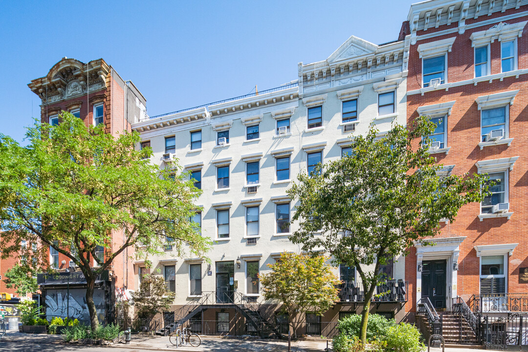 East Village apartment in New York, NY - Building Photo