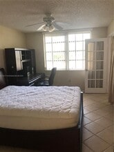 1280 S Alhambra Cir, Unit 2201 in Coral Gables, FL - Building Photo - Building Photo