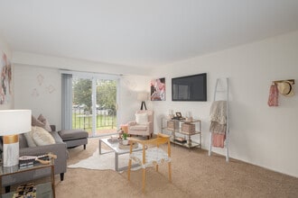 Chapel Manor Apartments in Nottingham, MD - Building Photo - Interior Photo