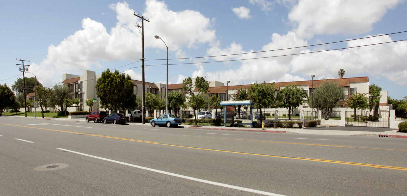 Carson Gardens -Affordable Senior Housing 62+ in Carson, CA - Building Photo