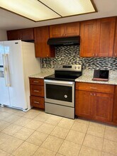 960 Wailupe Dr in Wailuku, HI - Building Photo - Building Photo