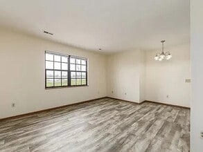 24 Scioto Dr in Heath, OH - Building Photo - Building Photo